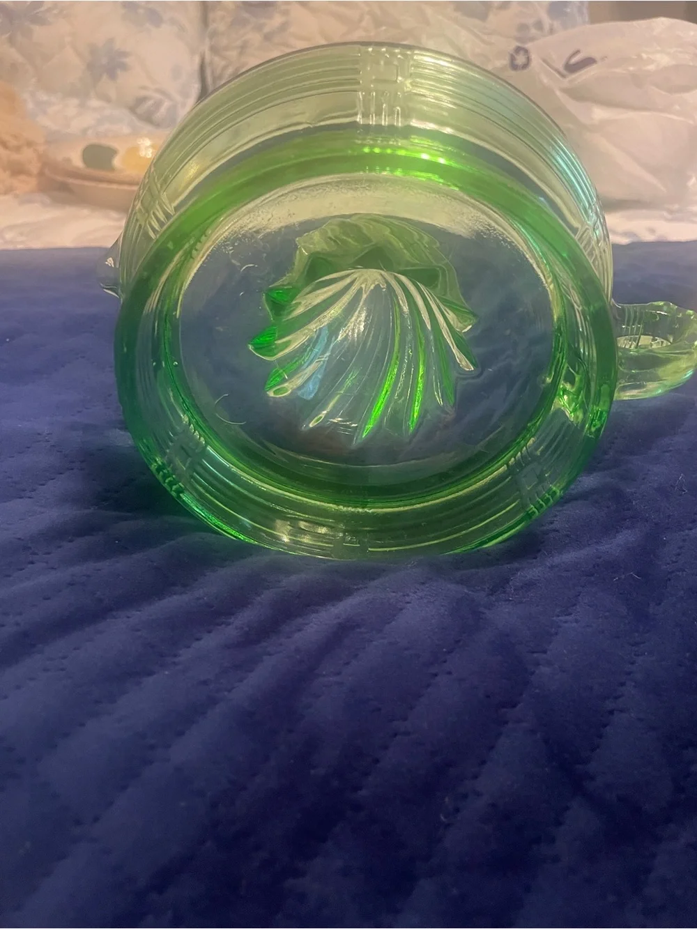 1930 ‘s Depression Glass Uranium Green  Glass Juicer